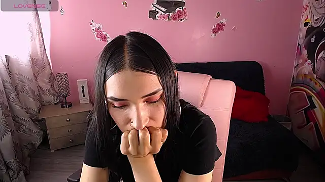 Sofii cutee online show from January 29, 2025, 6:18 pm