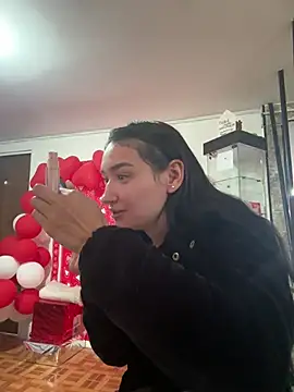 Sofii cutee online show from February 17, 2025, 1:53 pm