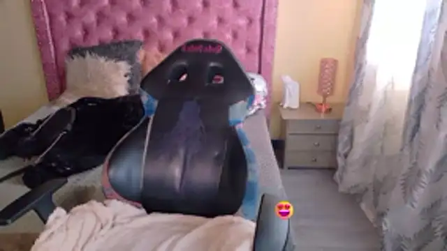 Sofii cutee online show from March 4, 2026, 2:34 pm