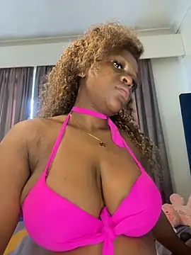 Boneca25 online show from February 23, 2025, 12:37 pm