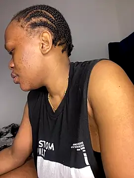 Boneca25 online show from November 29, 2025, 5:54 am