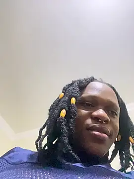 Boneca25 online show from January 17, 2026, 12:43 pm