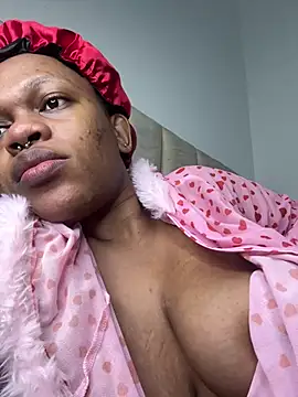 Boneca25 online show from April 13, 2026, 7:58 am