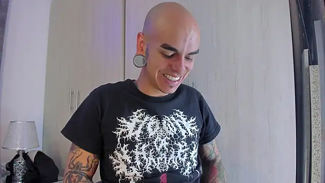 kaletattoo online show from January 29, 2025, 8:04 pm