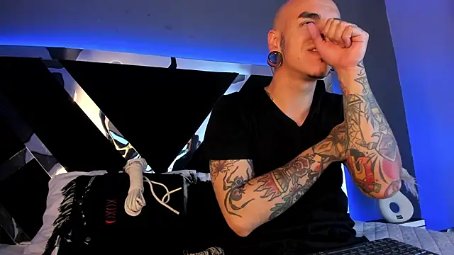 kaletattoo online show from February 7, 2025, 2:29 am