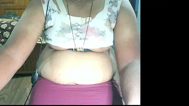 Snapshot of Leelasissy chatting on August 1, 2026, 4:39 pm Leelasissy online show from August 1, 2026, 4:39 pm