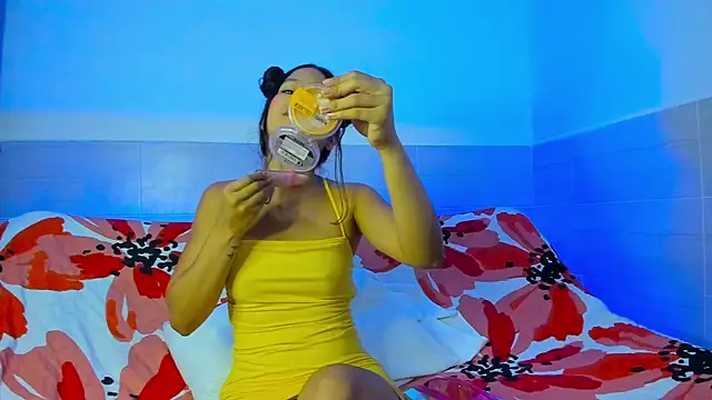 Ximena  1 online show from February 18, 2025, 9:10 am