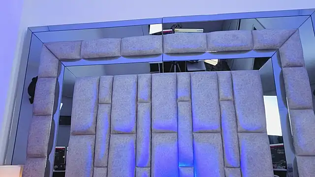 Bonet iris online show from April 1, 2026, 7:22 pm