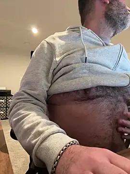 Snapshot of harrychest chatting on February 11, 2025, 2:57 pm harrychest online show from February 11, 2025, 2:57 pm