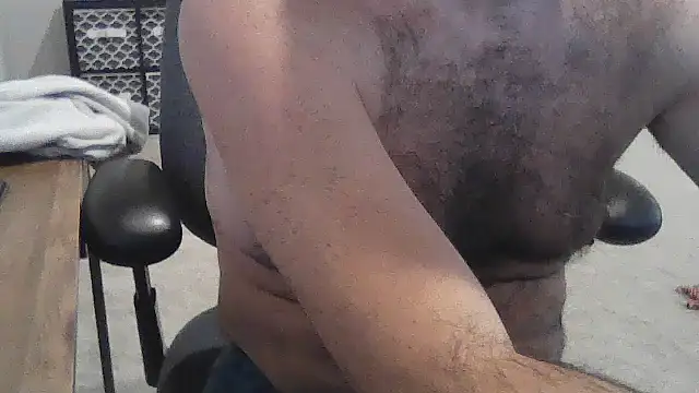 Snapshot of harrychest chatting on October 15, 2025, 2:39 pm harrychest online show from October 15, 2025, 2:39 pm