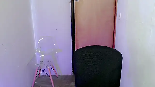 Alexxx lov online show from September 17, 2025, 1:02 pm