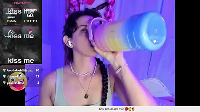 Snapshot of vicky__skinny_1 chatting on March 16, 2025, 2:44 pm vicky skinny 1 online show from March 16, 2025, 2:44 pm