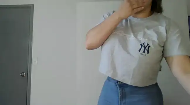 mielc4 online show from February 7, 2025, 12:06 pm