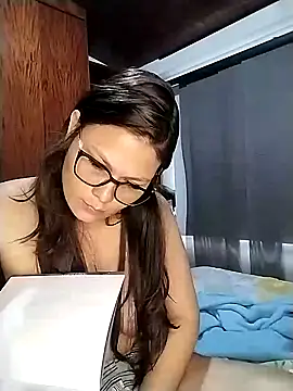 Vale Saenzz online show from January 29, 2025, 1:07 pm