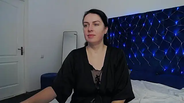 JacquelineElle online show from March 14, 2025, 9:21 pm
