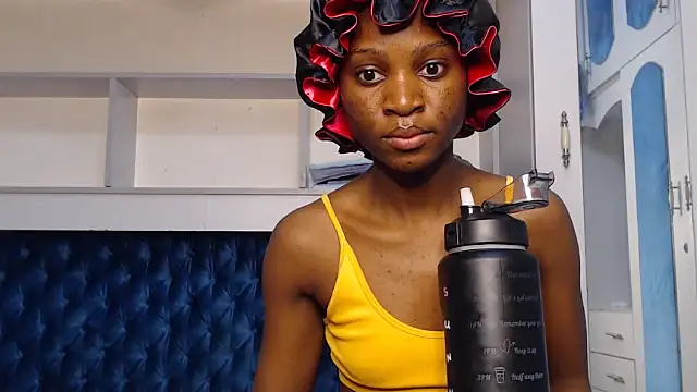 YoungDiva69 online show from October 26, 2025, 6:52 am