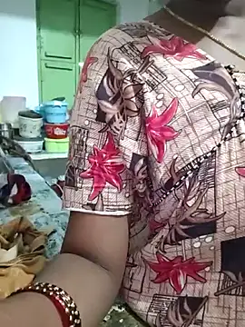 Snapshot of sweety006telugu chatting on October 21, 2025, 4:35 am sweety006telugu online show from October 21, 2025, 4:35 am