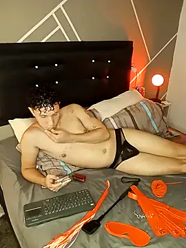 AngeloColleen online show from October 5, 2025, 7:01 pm