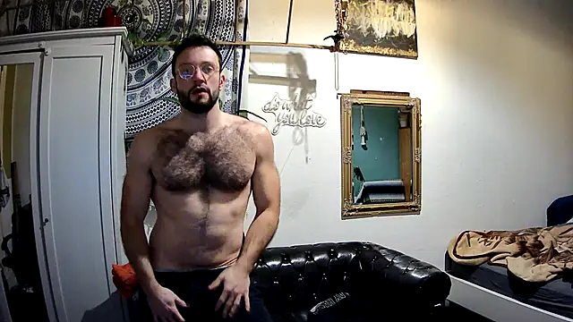 Snapshot of Kleinerabstecher chatting on February 25, 2025, 5:25 pm Kleinerabstecher online show from February 25, 2025, 5:25 pm