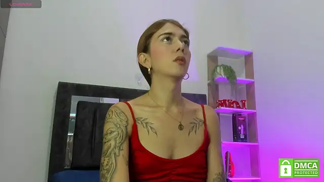 Snapshot of Nicol_TransGirl chatting on May 3, 2026, 2:17 am Nicol TransGirl online show from May 3, 2026, 2:17 am