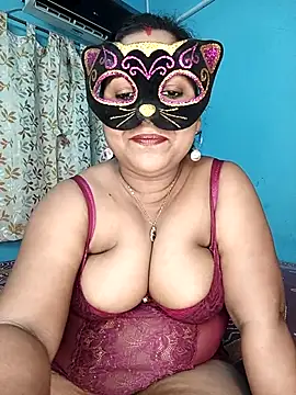 Snapshot of straightthing chatting on September 8, 2025, 7:24 pm straightthing online show from September 8, 2025, 7:24 pm