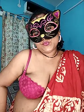 Snapshot of straightthing chatting on October 9, 2025, 7:45 pm straightthing online show from October 9, 2025, 7:45 pm