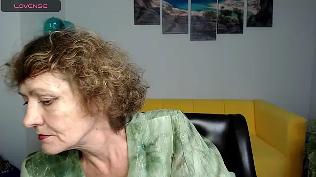 SexyGrandma  online show from February 28, 2025, 3:37 pm