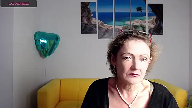 SexyGrandma  online show from March 21, 2025, 4:18 pm