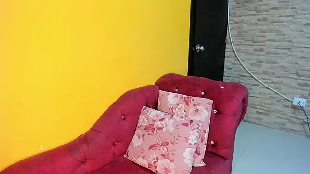 AlexxaSmall online show from September 12, 2025, 2:22 am