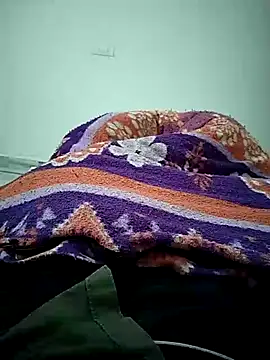 xmanrawan2 online show from February 1, 2025, 5:37 pm