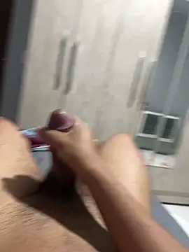 robsonMathias online show from April 22, 2026, 9:38 pm