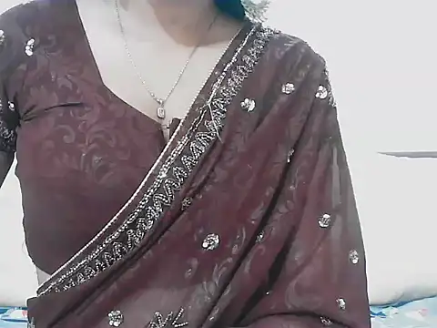 Snapshot of kajal__bhabhi_ chatting on November 1, 2025, 3:47 pm kajal bhabhi online show from November 1, 2025, 3:47 pm