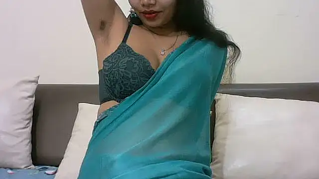 Snapshot of kajal__bhabhi_ chatting on November 22, 2025, 5:23 pm kajal bhabhi online show from November 22, 2025, 5:23 pm