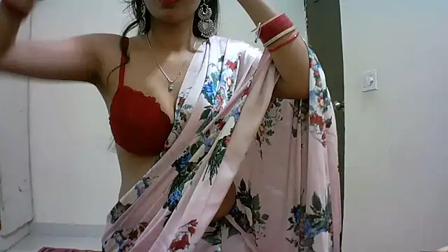 Snapshot of kajal__bhabhi_ chatting on December 22, 2025, 5:10 pm kajal bhabhi online show from December 22, 2025, 5:10 pm