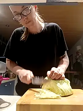 Snapshot of Astrid-Gilbert chatting on February 10, 2025, 4:14 pm Astrid-Gilbert online show from February 10, 2025, 4:14 pm