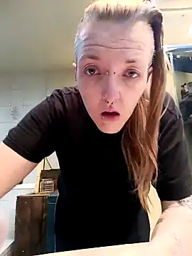 Snapshot of Astrid-Gilbert chatting on February 17, 2025, 12:38 pm Astrid-Gilbert online show from February 17, 2025, 12:38 pm