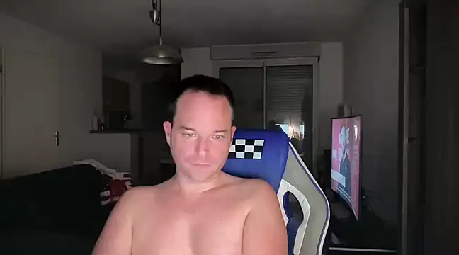 Funnyjul31 online show from January 29, 2025, 5:45 pm