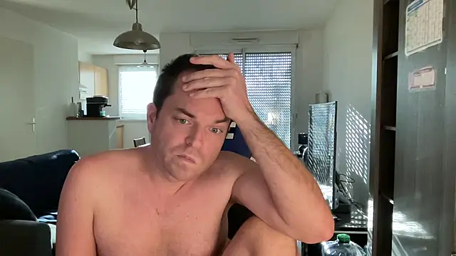 Funnyjul31 online show from March 2, 2025, 4:10 pm