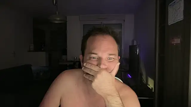 Funnyjul31 online show from October 2, 2025, 6:15 pm