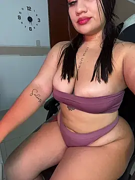 alexa cf online show from February 8, 2025, 11:33 am