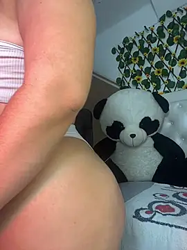 alexa cf online show from February 9, 2025, 9:47 am