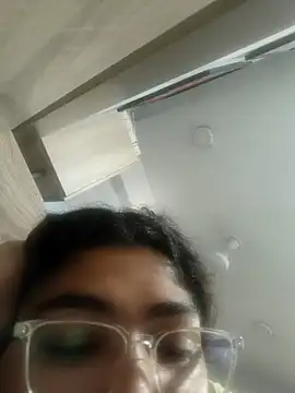 naina78910 online show from October 14, 2025, 9:32 am