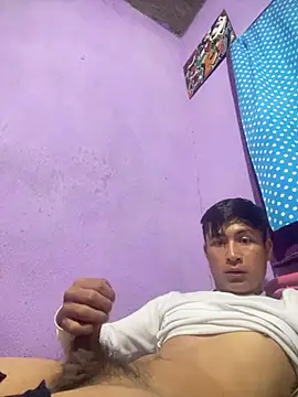 EduardoEspinoza12 online show from February 13, 2025, 5:26 am