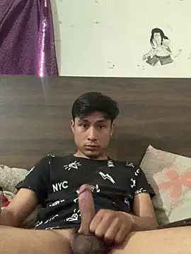 Snapshot of EduardoEspinoza12 chatting on May 20, 2026, 4:13 pm EduardoEspinoza12 online show from May 20, 2026, 4:13 pm