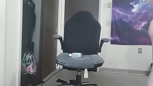 Ivyrose4999 online show from September 21, 2025, 5:58 pm