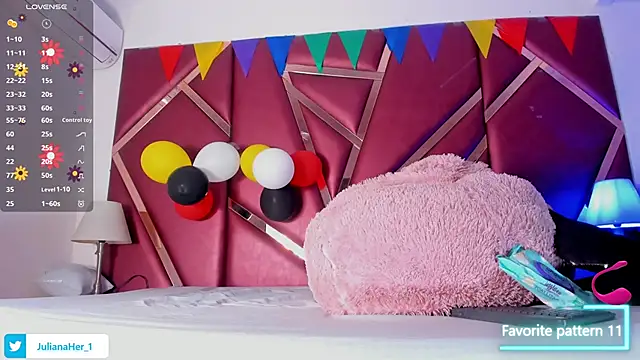 JulianaaHerrera online show from October 4, 2025, 11:19 am