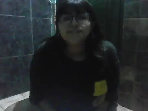 xira sexy online show from February 19, 2025, 4:44 am