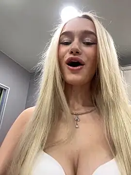 KristinaDane online show from February 10, 2025, 3:35 am