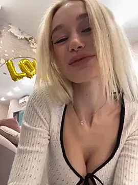 KristinaDane online show from February 17, 2025, 2:53 am