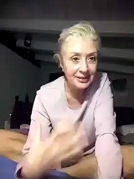 divinaerotica online show from November 22, 2025, 9:36 pm